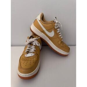 Nike Air Force 1 - Size 6